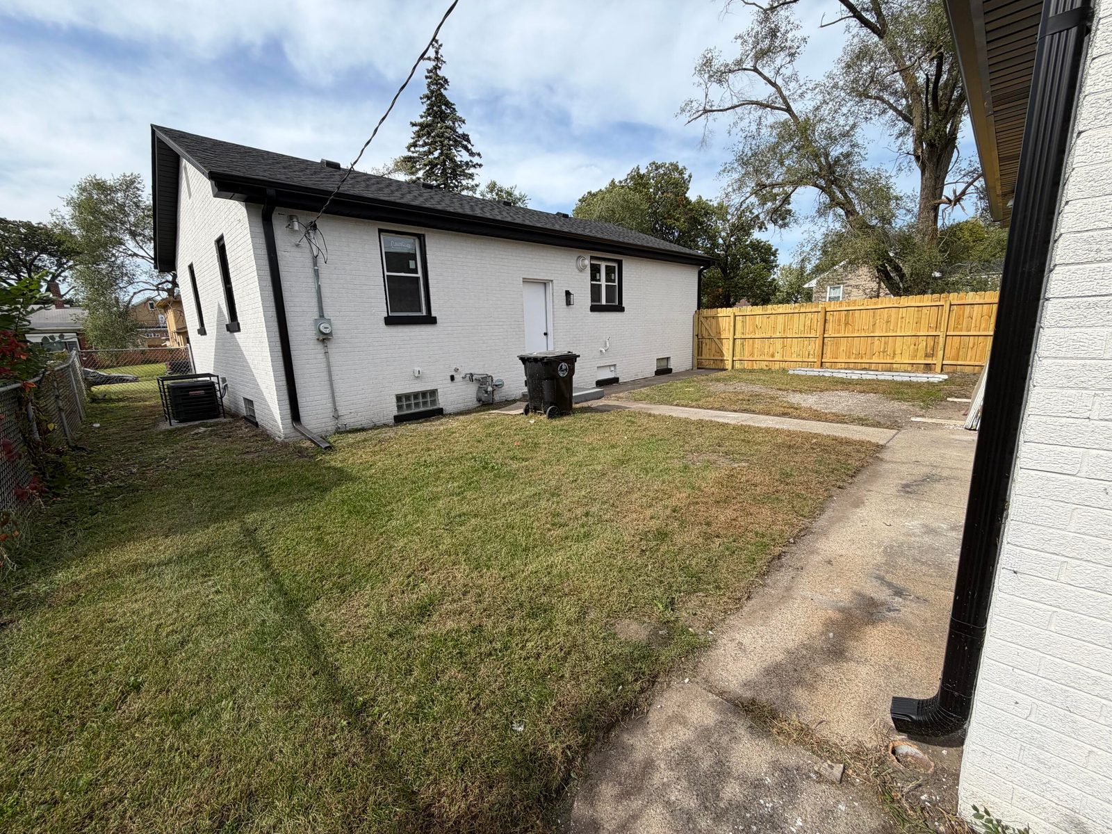 4401 Washington Street photo 3