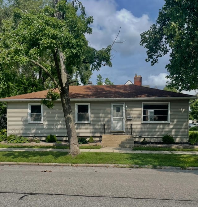 7519 Maplewood Avenue